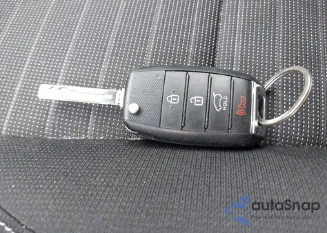 2019 Kia Sportage Lx z USA, uszkodzony, nr VIN KNDPMCAC5K7494122